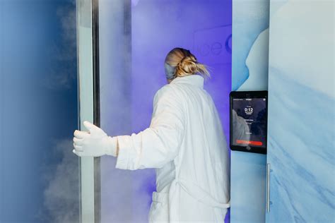 Icebox cryotherapy - The Icebox Team takes pride in their passion and knowledge for Cryotherapy and all its health benefits that help our clients look and feel their absolute best. All our staff go through initial in-studio training and continued education and testing to ensure they are educated. Many of our team members come from a health and wellness background ... 
